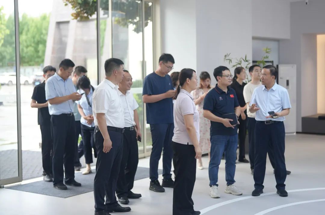 綠色建材產(chǎn)業(yè)鏈融鏈固鏈再發(fā)力！哈工大王代玉教授一行蒞臨天意機(jī)械、卓越精