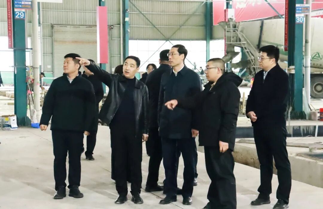 區(qū)委書記王營蒞臨卓越精工督導復工復產及項目
